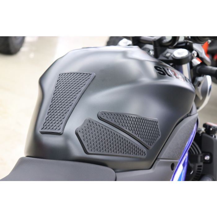 TECHSPEC(テックスペック) GRIPSTER タンクパッド SS(スネーク