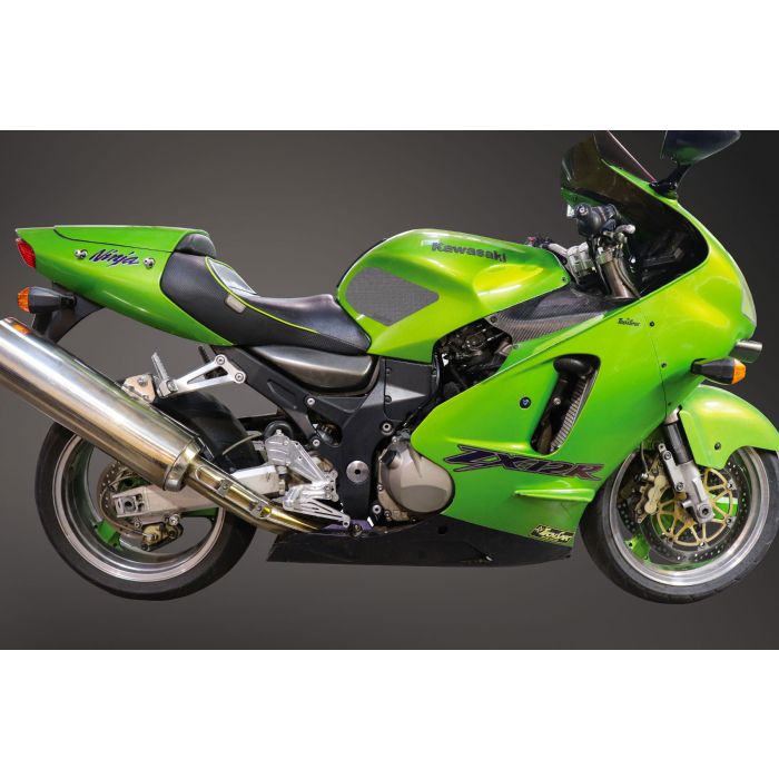 UNIVERSAL TRACK DAY KIT TANK GRIPS - SnakeSkin