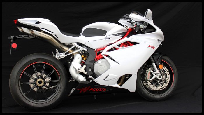MV AGUSTA F4 1000 (2010 - CURRENT), F4 RR (2011 - CURRENT) SnakeSkin Tank  Grips: Free Center Tank Protector Included